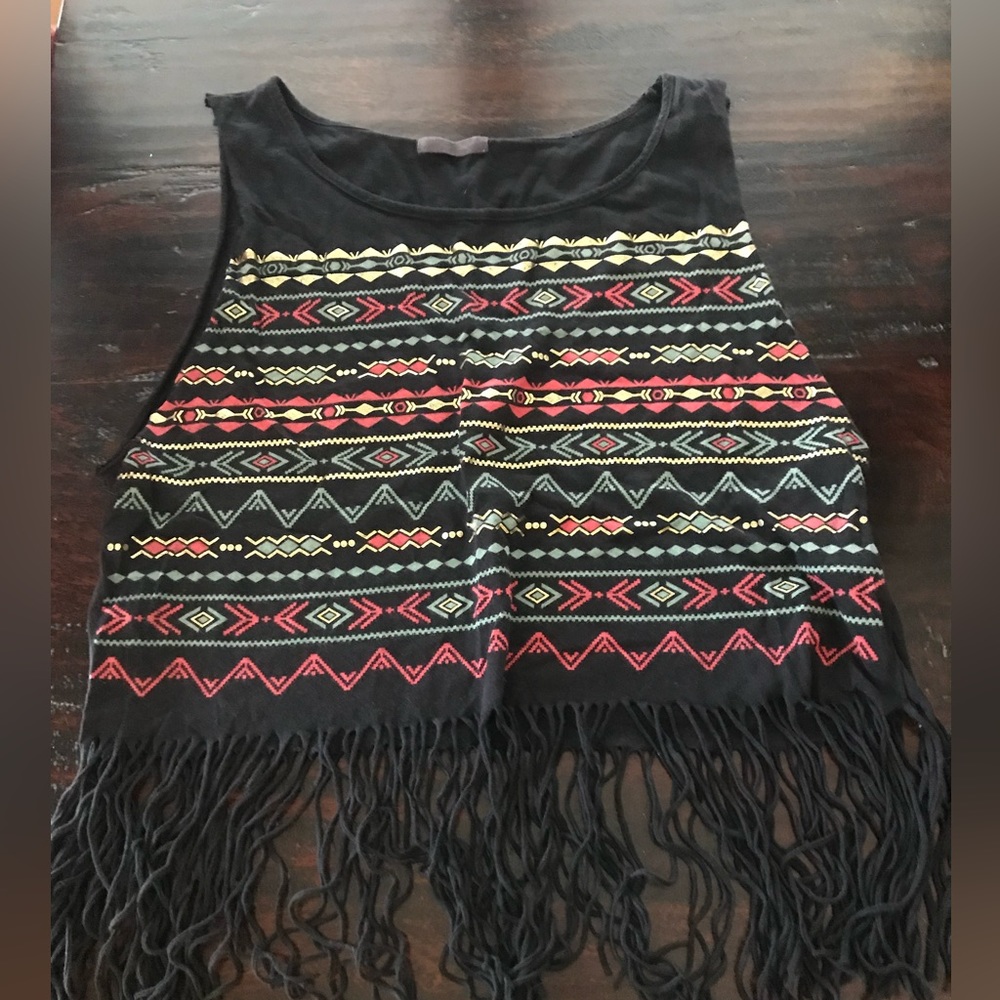Excellent Condition Three Rivers Women’s Crop Top Size S